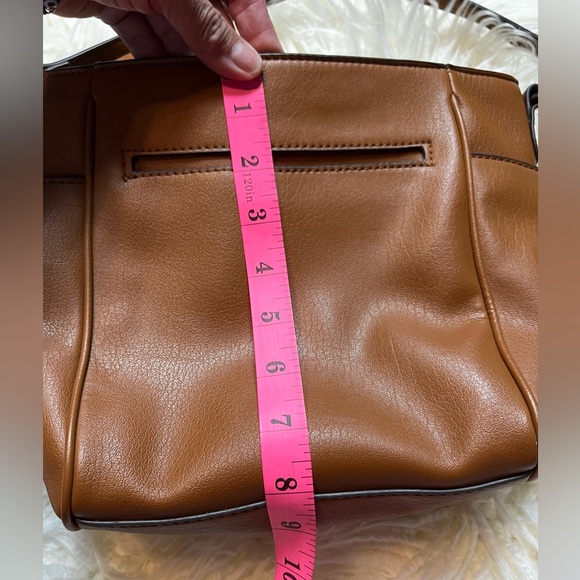 Liz Claiborne handbag - Picture 8 of 10